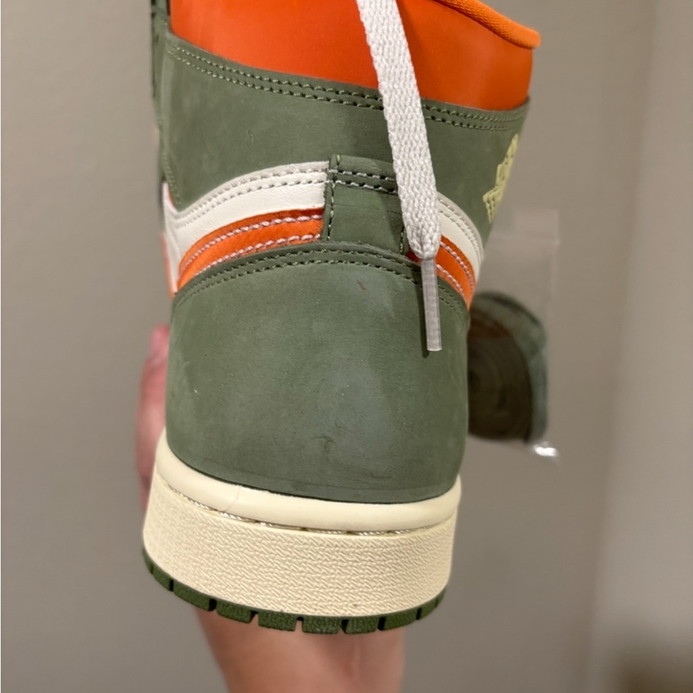 Jordan retro 1 green orange - Picture 3 of 7